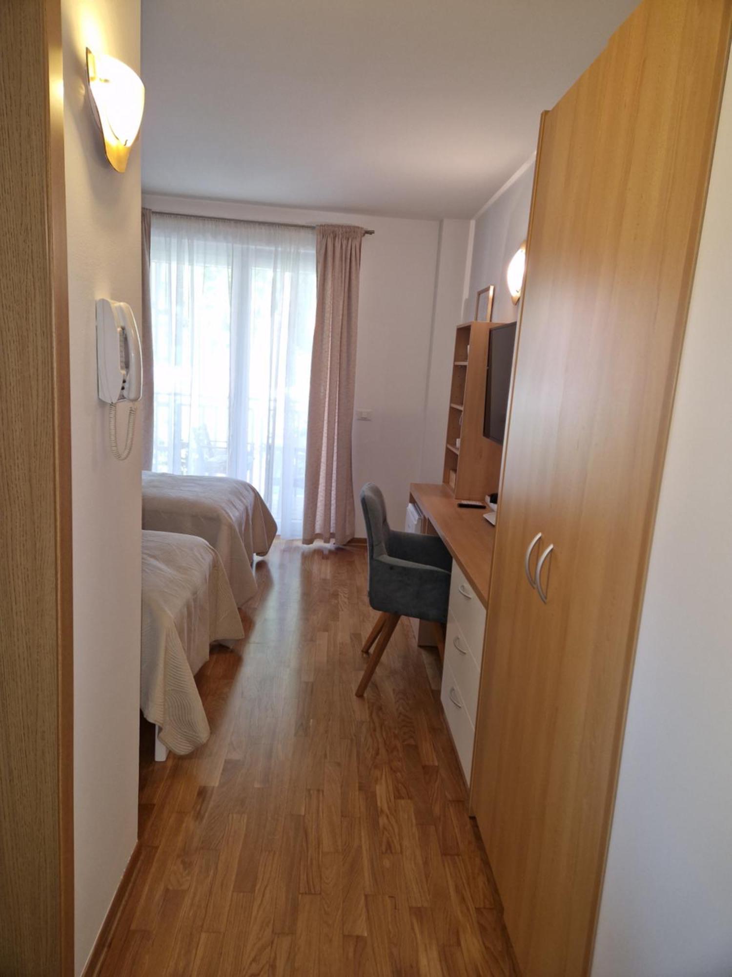 Room 211 - Aparthotel Jadranka Portorož Eksteriør bilde